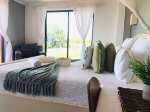 1 bedroom, free WiFi, bed sheets - Buckswood Hilltops Lodge in Siteki (Siteki)