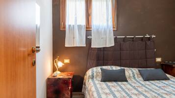 1 dormitorio, wifi gratis, ropa de cama y accesible en silla de ruedas
