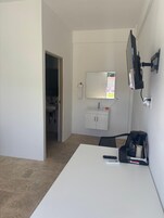 Basic Single Room | Desk, laptop workspace, free WiFi