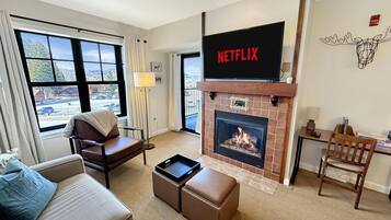 Smart-TV, Kamin, Tischfußball, Tischtennisplatte