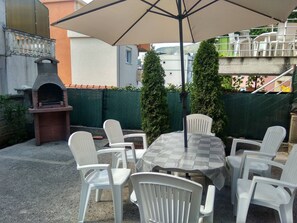 Huis, 3 slaapkamers, roken, balkon | Terras