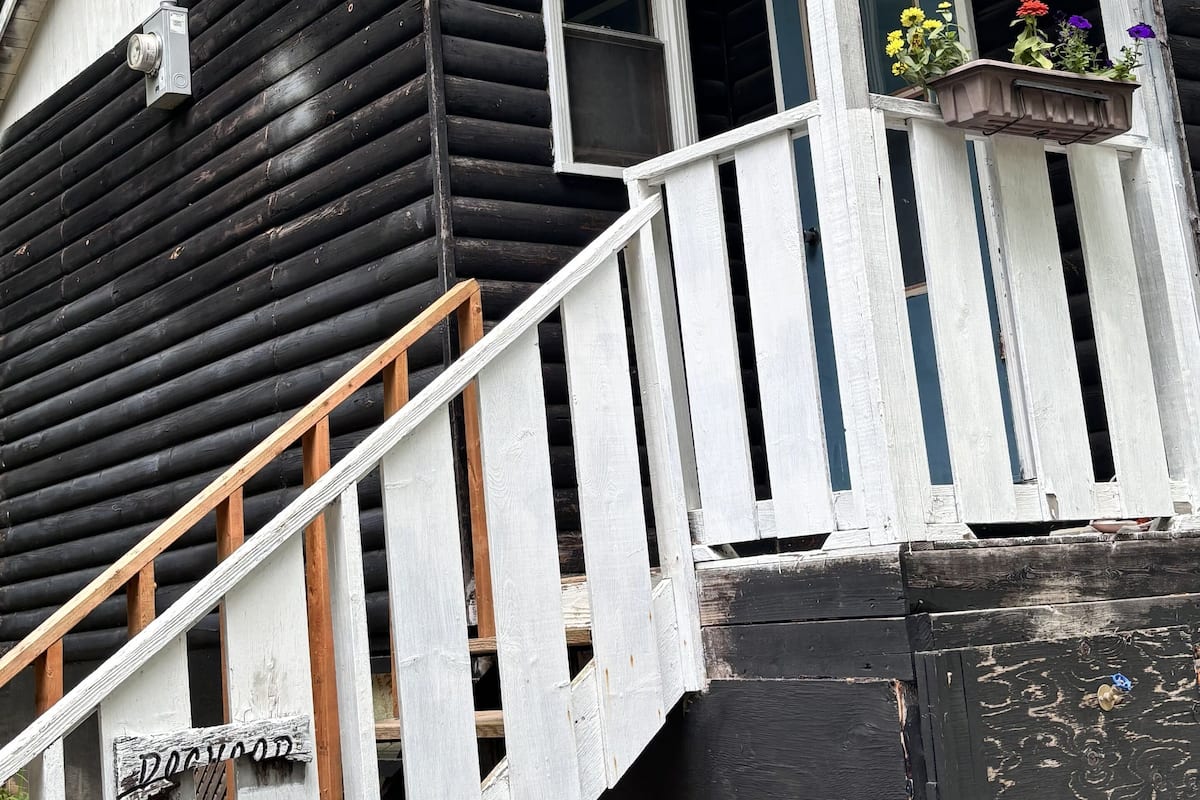 Classic Cabin, 2 Bedrooms, Lake View | 2 bedrooms, free WiFi