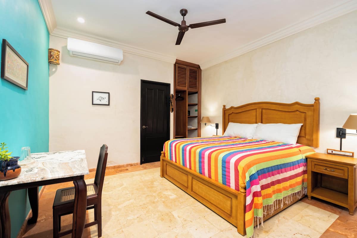 Standard Room | In-room safe, desk, laptop workspace, WiFi (free)
