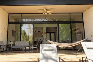 บริเวณภายนอก