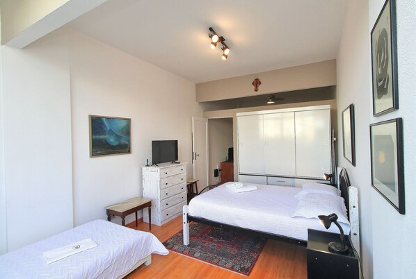 Blackout drapes, iron/ironing board, free WiFi