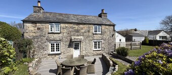3 Double Bed Character Cottage in Quiet Hamlet