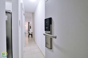 Interior - Nossa Senhora XIII (Rio de Janeiro)