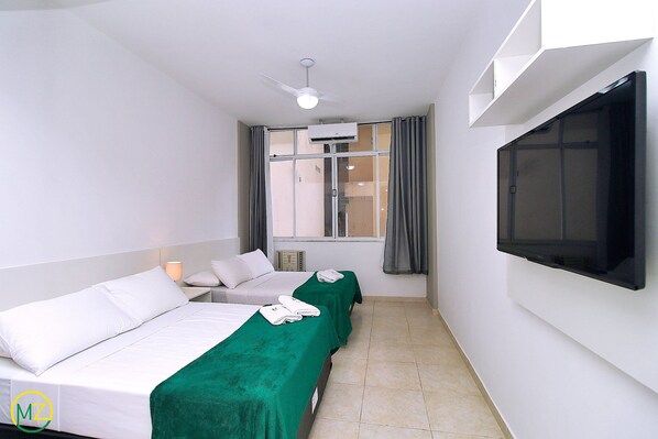 Blackout curtains, iron/ironing board, free WiFi - Nossa Senhora XIII (Rio de Janeiro)