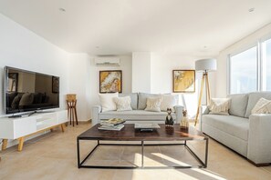 Smart TV - Oceanview in Brisas Marques (Acapulco de Juárez)