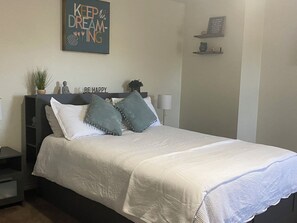 4 bedrooms, WiFi, bed sheets - Charming 4-bedroom house with AC and WiFi in amazing Cedar Hill (Cedar Hill)