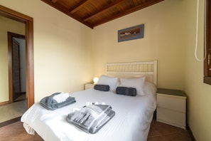 4 bedrooms, in-room safe, iron/ironing board, free WiFi