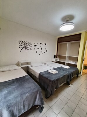 2 bedrooms, WiFi, bed sheets