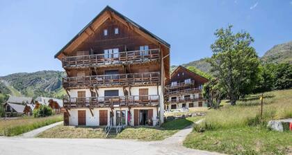 Studio in Alps with Pool & Near Ski Resort