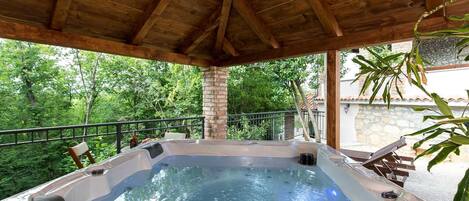 Bubbelpool utomhus