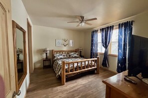 3 chambres, fer et planche à repasser, accès Internet, draps fournis