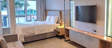 1 bedroom, iron/ironing board, internet, bed sheets