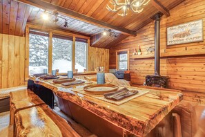 Dining - 5 Mi to Breckenridge Ski Resort: Cozy Wood Cabin! (Breckenridge)