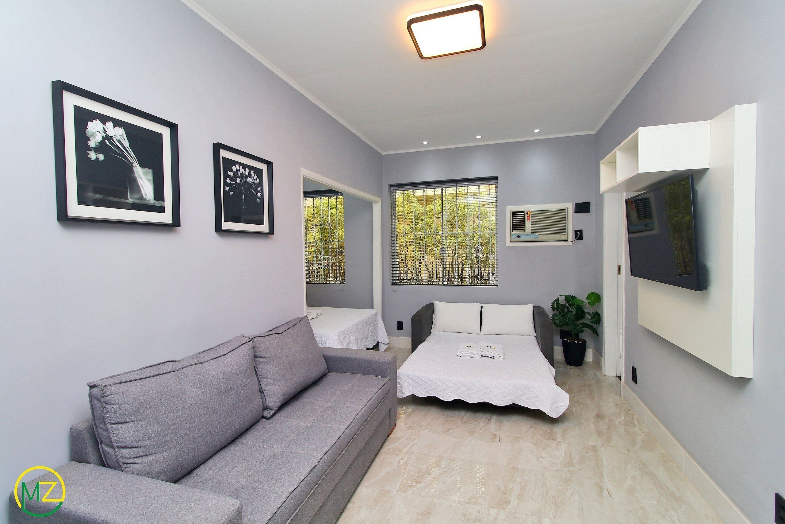 Sötétítőfüggöny, vasaló/vasalódeszka és ingyenes wifi