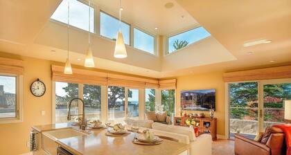 Carmel Penthouse - Ocean Views, 2-bedroom, A/C, WiFi