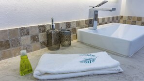 Bathroom - Luxury Studio Rooftop Pool and Jacuzzi (Playa del Carmen)