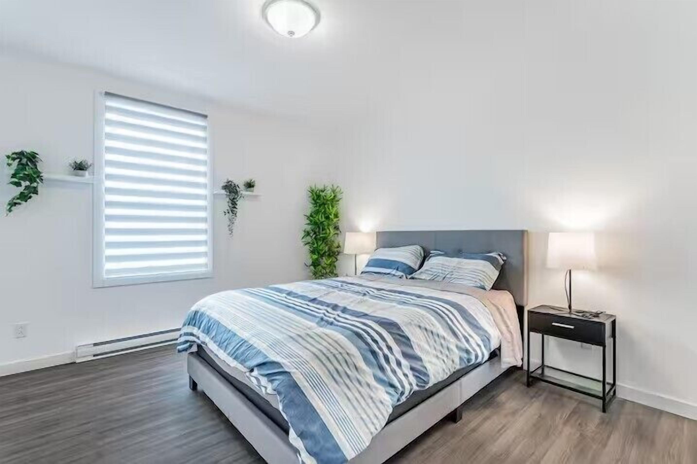 Departamento | 3 habitaciones, cortinas blackout y tabla de planchar con plancha 