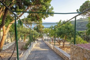 Property grounds - Detached Chalet Sea View (Gaeta)