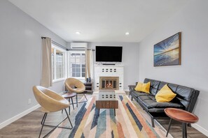 スマートテレビ、暖炉