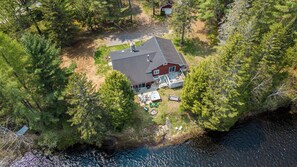 Exterior - Beautiful riverside cottage and spa! (Saint-Côme)