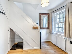 Interior - The property is modern but has wonderful character touches throughout. (South Creake)