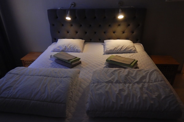 Quadruple Room | Free WiFi, bed sheets
