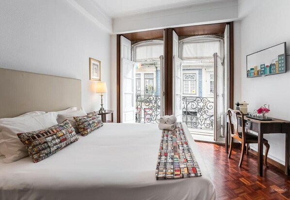 1 habitación, tabla de planchar con plancha, wifi gratis y ropa de cama 