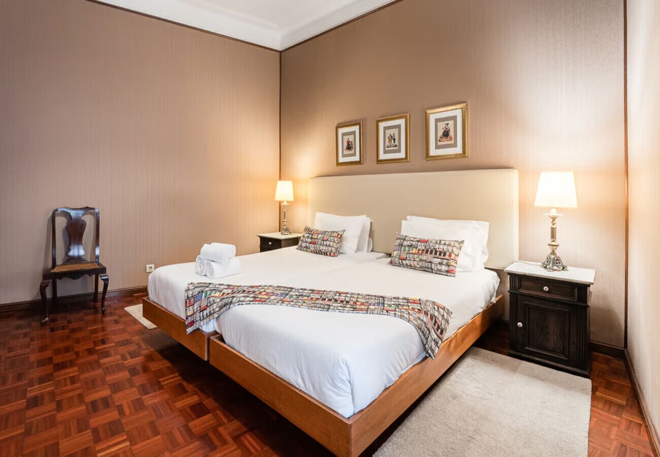 1 chambre, fer et planche à repasser, lit parapluie, Wi-Fi gratuit