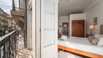 1 bedroom, iron/ironing board, travel crib, free WiFi