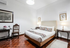 1 bedroom, iron/ironing board, travel cot, free WiFi