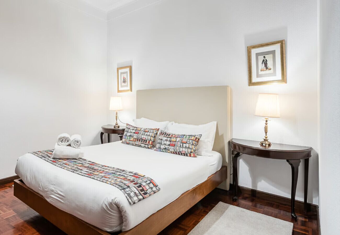 1 chambre, fer et planche à repasser, lit parapluie, Wi-Fi gratuit