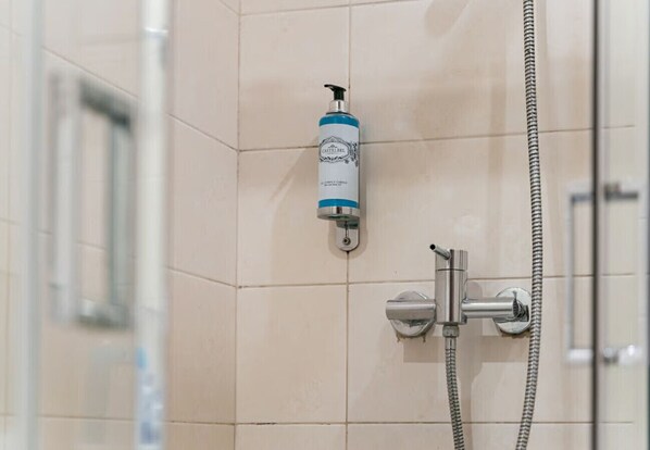 Unclassified image, 1 of 20, button - Office Residence Seven (Oporto)