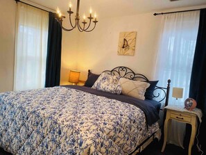 2 bedrooms, WiFi, bed sheets