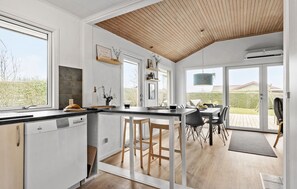 Réfrigérateur, four, plaque de cuisson, lave-vaisselle