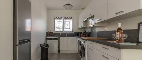 Fridge, microwave, dishwasher, highchair