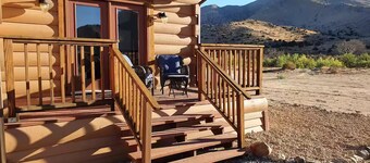 Mountain views, starry skies and 90 acres of nature to explore.