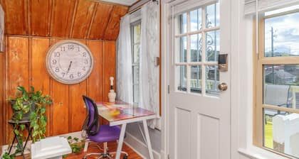 Dolly II Spacious 4-BR home in Wetumpka-Short walk to downtown & riverfront park