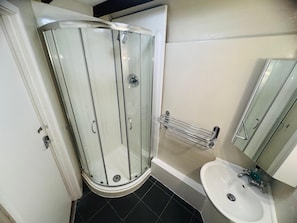 Towels, soap, shampoo, toilet paper