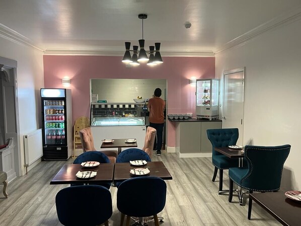 Restaurant - The Old Mill Inn (Bedford)