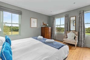 4 bedrooms, iron/ironing board, travel cot, WiFi