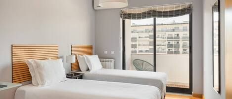 2 makuuhuonetta, silitysrauta/-lauta, internet, vuodevaatteet