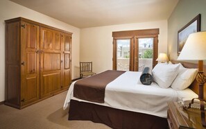 1 dormitorio, tabla de planchar con plancha, wifi y ropa de cama