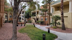 Property grounds - WorldMark Tropicana Avenue - 1 Bedroom (Las Vegas)