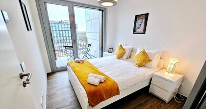 Comfy one bedroom with parking&balcony