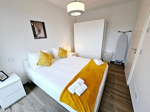 1 bedroom, iron/ironing board, free WiFi