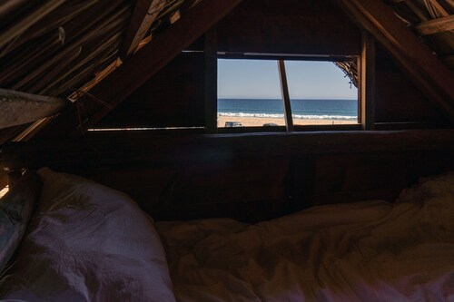 Beachfront Tiny Home on the La Fortuna Surf Break - The Baja Station